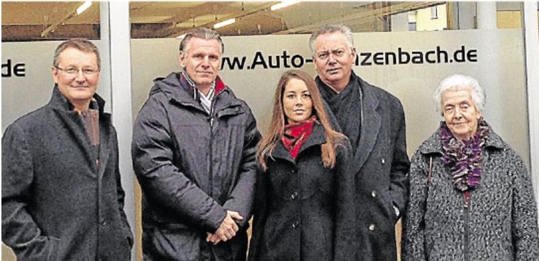 Sie besuchten das Autohaus Menzenbach: (von links) Joachim Grohmann, Uwe Helbig, Dsire Schwarz, Alfons Schwarz, Eva Maria Hoffmann. 